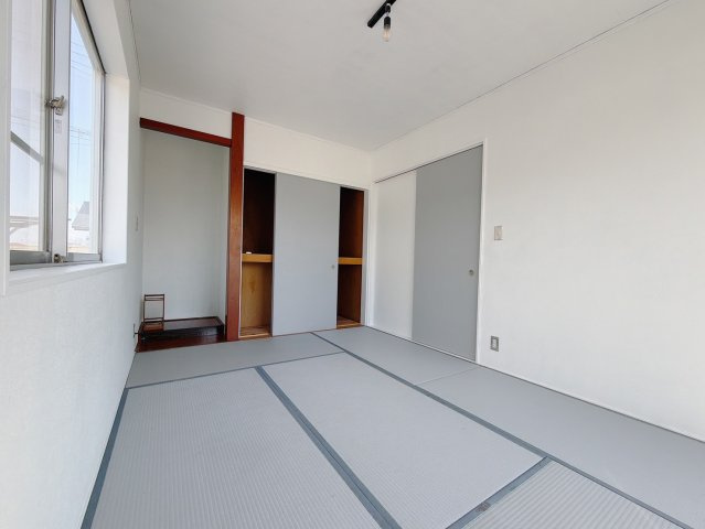 ■1階和室｜和室でしか味わえない畳ならではの香りや素材で和のやすらぎを感じてください♪休日はお子様とお昼寝するのにも最適です！