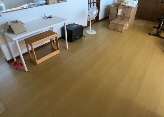 L型アイランドタイプは、キッチンからダイニングにもリビングにも目が行き届くので、とても使いやすい配置です。L字型独立タイプは、キッチンを独立させてるためLDKというよりもLDといった様なイメージです。