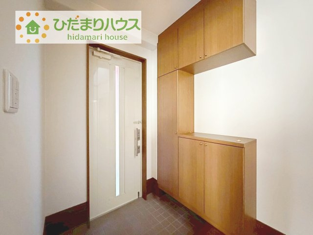 使い勝手の良い大きなシューズボックス☆乱雑になりがちな玄関をスッキリ見せてくれます！