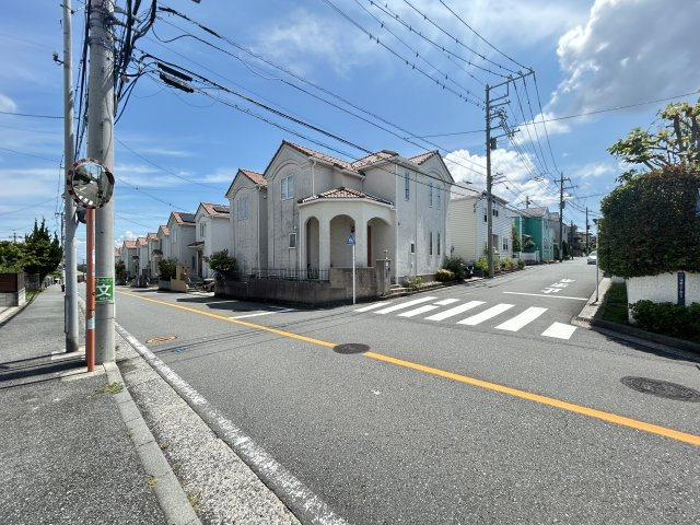 リフォーム前の写真になります。現在工事中ではございますが、ご案内は随時承っておりますので詳細は「ウスイホーム追浜店：0120-577-776」まで！お問い合わせお待ちしております。