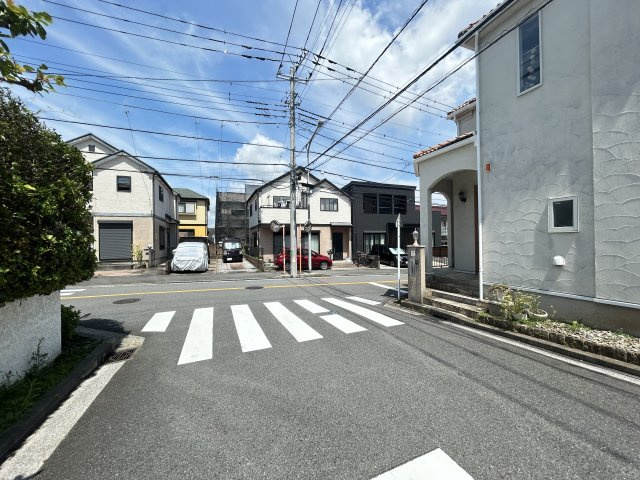 リフォーム前の写真になります。現在工事中ではございますが、ご案内は随時承っておりますので詳細は「ウスイホーム追浜店：0120-577-776」まで！お問い合わせお待ちしております。
