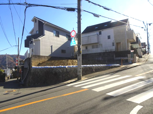 外観：328000520015