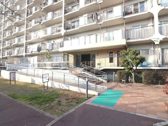 使い勝手の良い3LDKです！　リフォームのご相談も承ります！