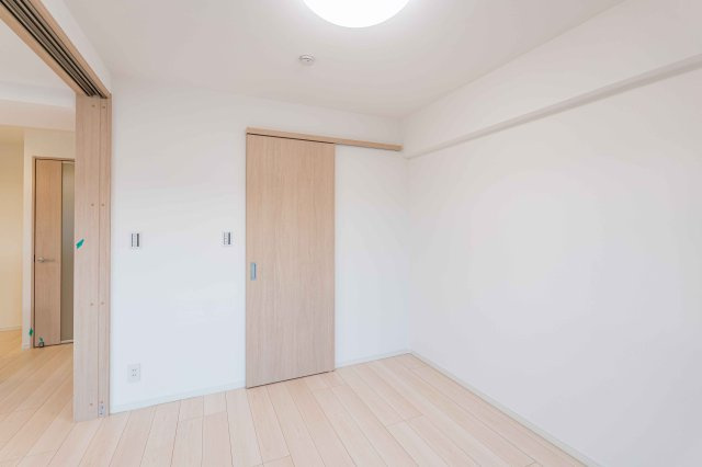 リビング横の洋室は目が行き届きやすいので子供部屋にも使いやすいです。