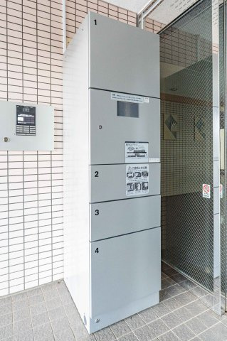 宅配ボックス付きで不在時の荷物の受け取りも安心