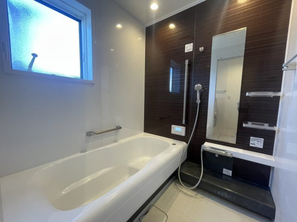 【高美台　土地建物の浴室】