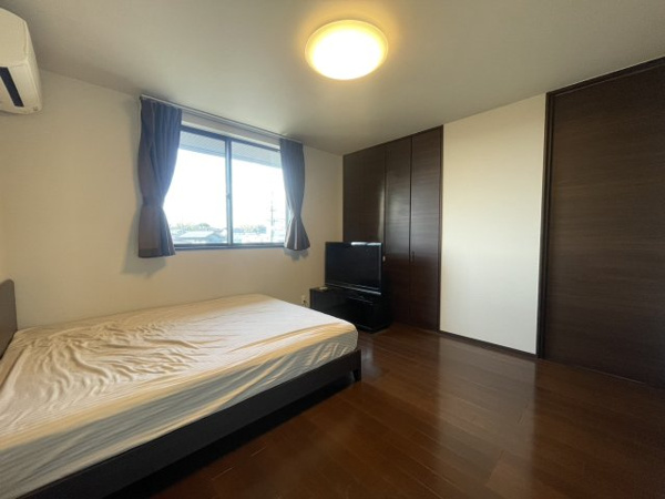 【高美台　土地建物の洋室】