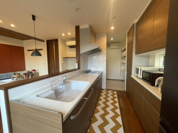 【高美台　土地建物のキッチン】