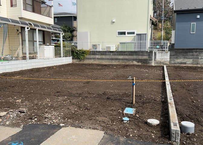 内装はとにかくおしゃれなものがいい！と選ぶ前に、まず住んだ後のことを想像してみましょう。住んでみたらコンセントの位置が悪くて使いにくいなど出てきます。事前にどの家電をどこに置くか想定しておきましょう。