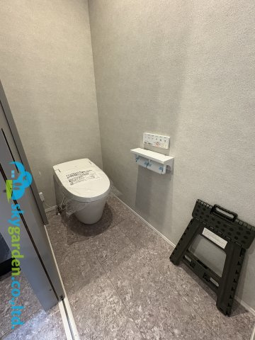 ゆったりとした空間のトイレです