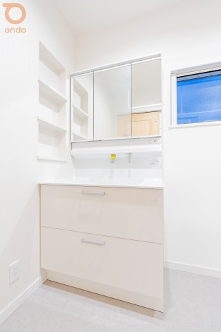【ondo建物プラン例/洗面】広さに余裕のある洗面室は、身支度や家事を快適に行えます◎