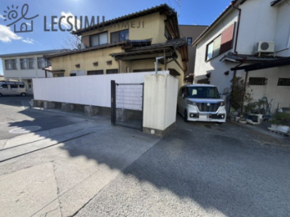 外観：328000608022