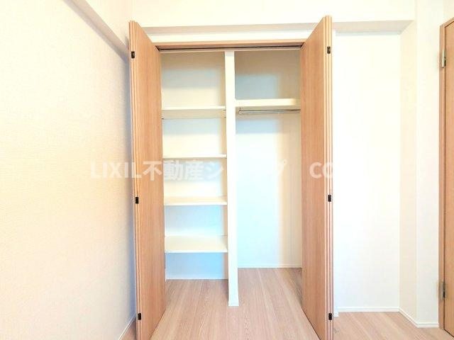 全居室に収納を完備しておりますので、居室の全空間を有効活用出来ます。