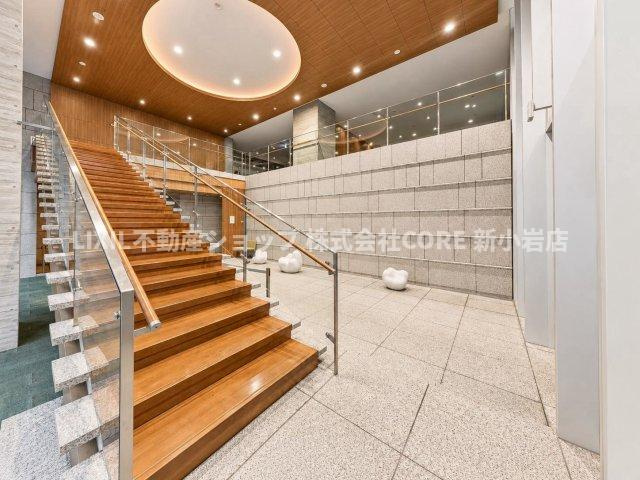 ・建物内は内廊下になっていて、ホテルライクなマンションです。