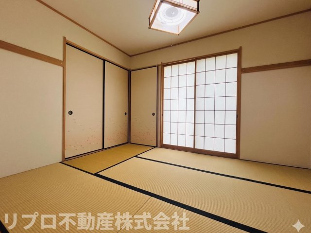 和室6.0帖　大変風通しがよく、四季の景色が楽しめます♪　※CG加工により家具などを消しています