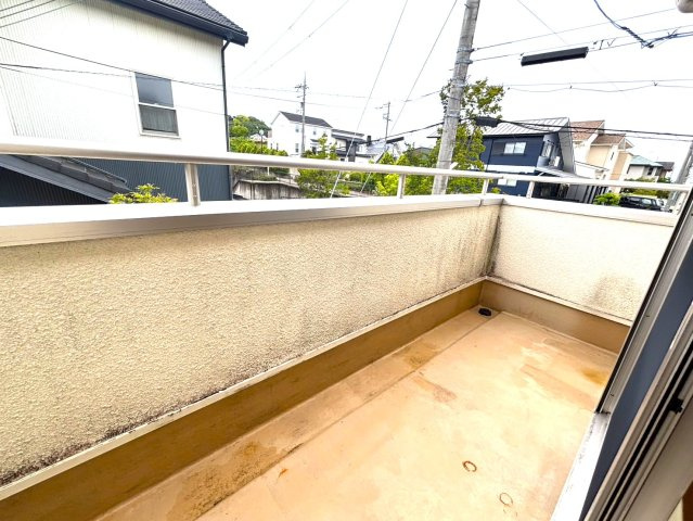 南向きバルコニーで毎日のお洗濯がラクラク快適です。　