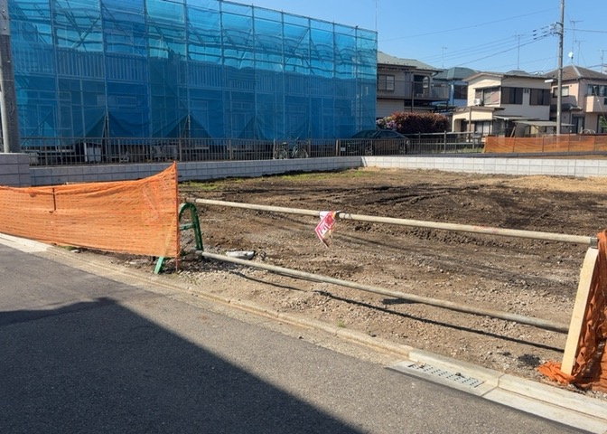物件の詳細については、現地を見てわかること以外に、役所や法務局などで調べないとわからないことがあります。そのため、現地に行く場合は、もしこの物件を買ったらどのような生活ができるかをイメージしましょう。