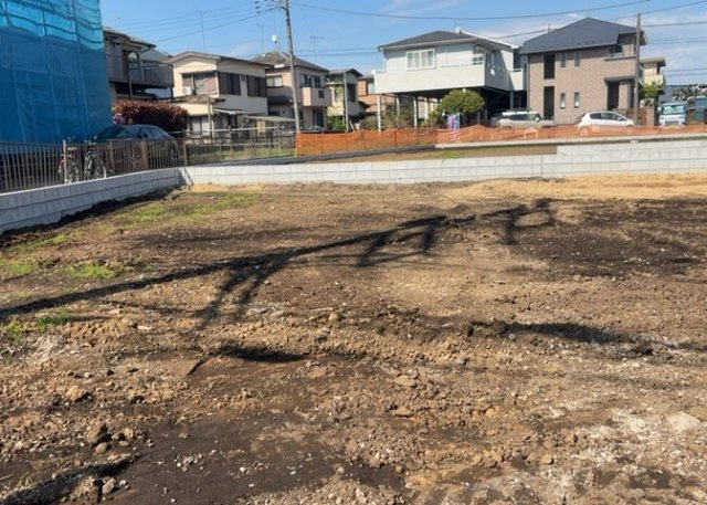 人が暮らすうえで日光は大切な要素となります。日当たりの良さは譲れないポイントですね。併せて近くに大きな建築物の建築予定がないか、あるいはそれが可能な土地が近くにないか事前に確認することもお勧めします。