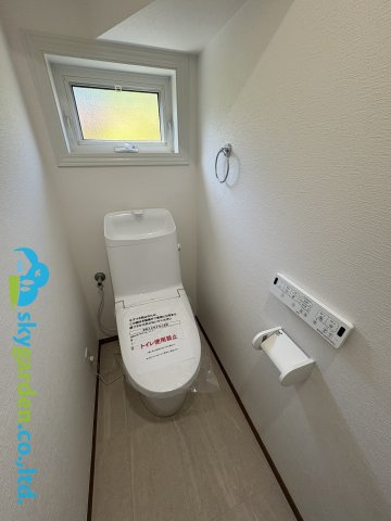 清潔感のあるトイレです