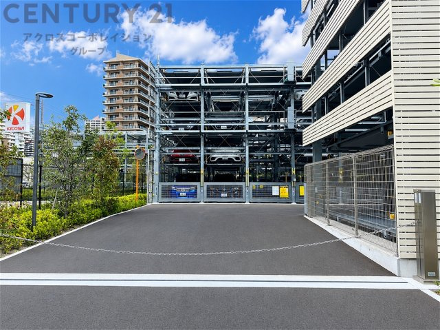 当日見学予約受付中。ご予約は弊社サイトからが便利です♪