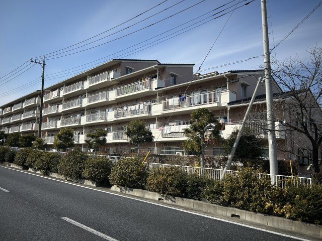 apartment 埼玉県東松山市箭弓町２丁目3-2