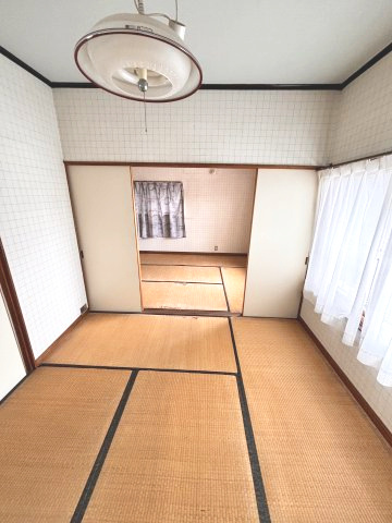 2階　続き和室になっています