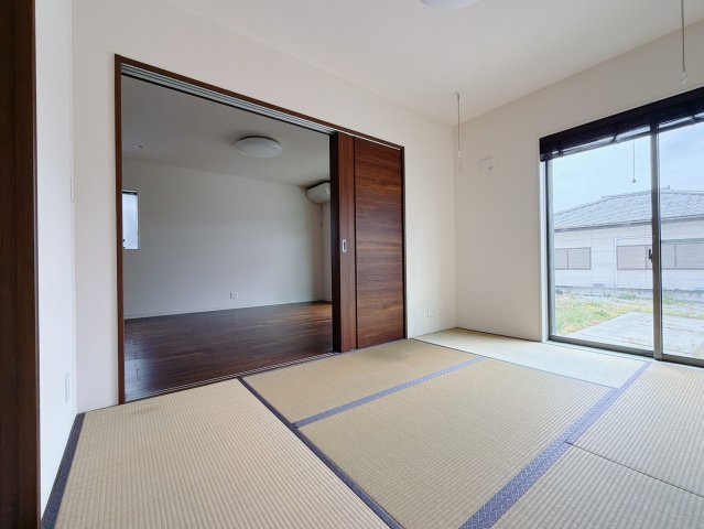 ■1階和室｜和室でしか味わえない畳ならではの香りや素材で和のやすらぎを感じてください♪休日はお子様とお昼寝するのにも最適です！