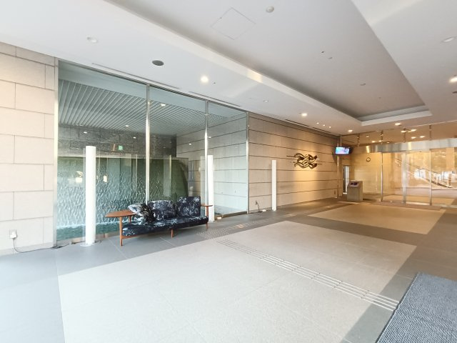 【エントランス】