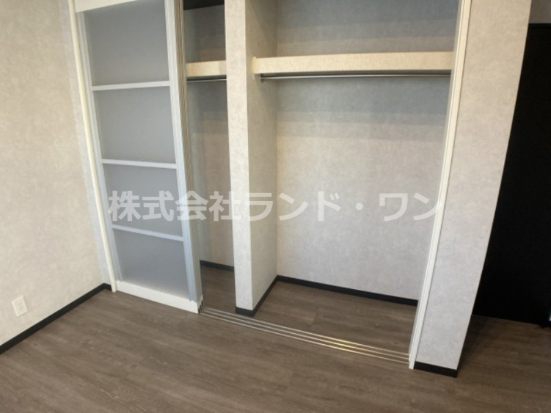各居室にはクローゼット付きなのでお部屋がスッキリ片付きます。