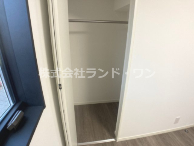 各居室にはクローゼット付きなのでお部屋がスッキリ片付きます。