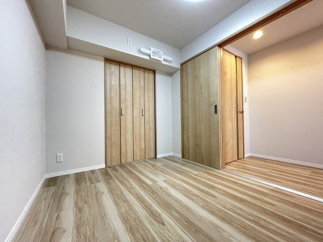 シンプルな洋室は、幅広い用途でお使いいただけます。　