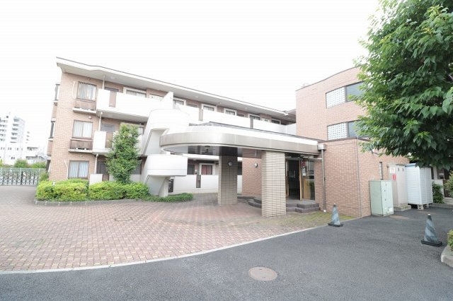 管理体制が整っており、共用部は綺麗に整備されています。