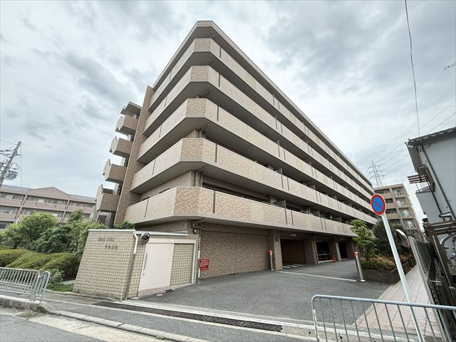 外観：326000272810