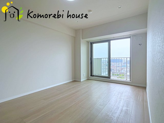 ゆったりした洋室です