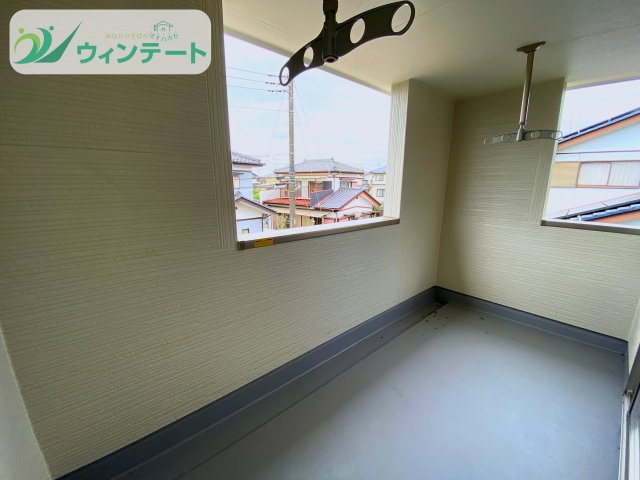 洗濯物を干すだけじゃもったいない！広々バルコニーで使用用途は多岐にわたります♪