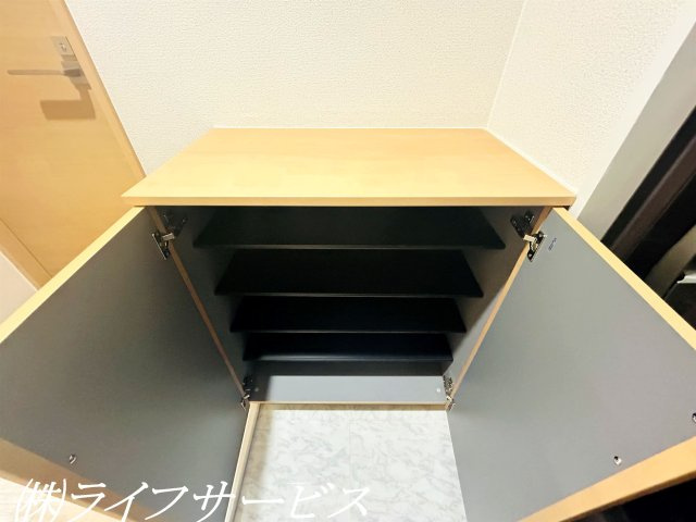 玄関／シューズボックス新調（入居前・2024年6月撮影）