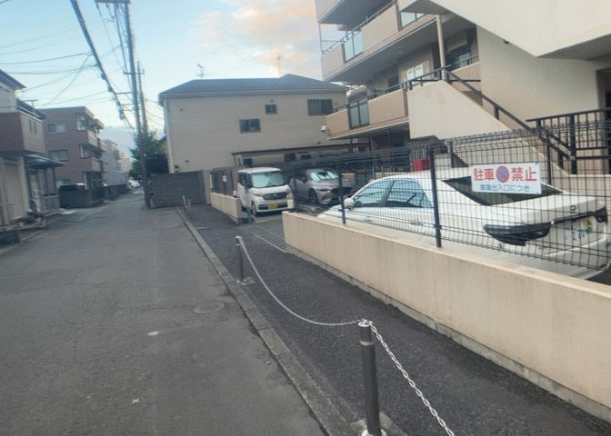 マンションの駐輪場は、事前に空きがあるか確認を取ると安心です。せっかく入居したのに駐輪スペースがない！なんてことになったら大変ですよね。そこで、内見時や購入前にはまず事前に確認しておくと良いでしょう。
