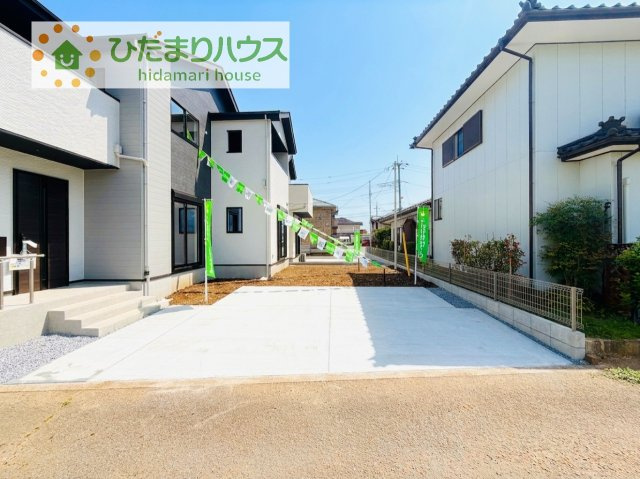 マイホームなら駐車場代がかかりません！しかも、自宅の駐車場で洗車ができます！今までコイン洗車に行っていた手間も省けて、節約にもつながります(^^♪