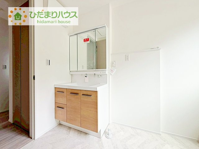 シンプルで使い勝手の良い独立洗面台！