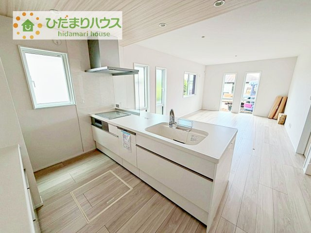 家族と会話しながら料理できるオープンカウンター♪