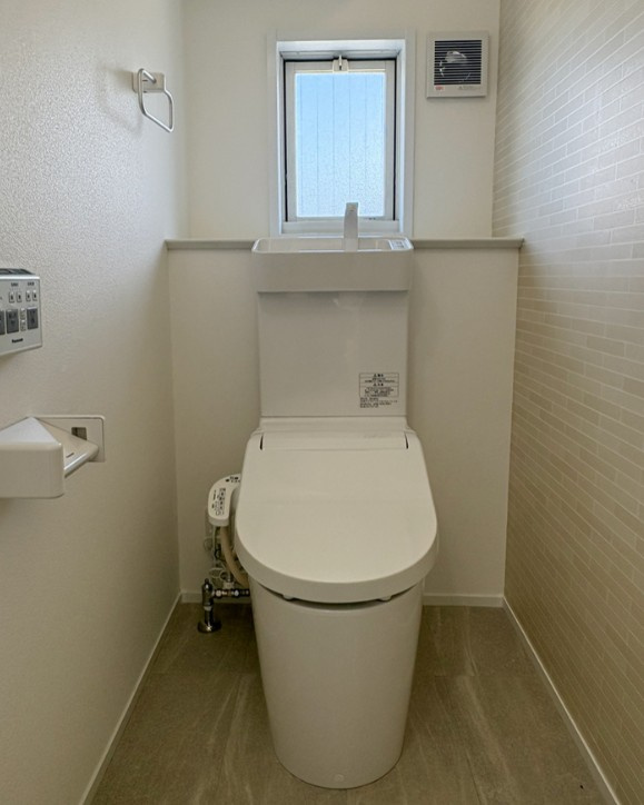 ウォシュレットトイレは新規交換済みです。