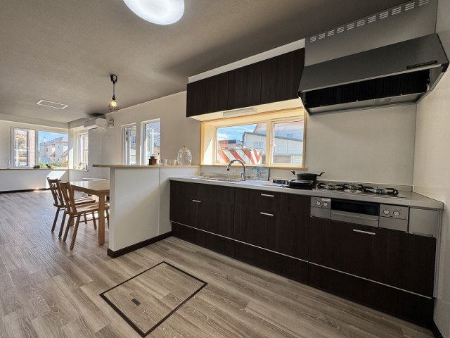 detached 北海道恵庭市恵み野西１丁目8-3ＥＡＳＴ2階