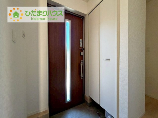 玄関は常にすっきり片付いているのが理想！　これだけの大容量シューズボックスがあれば、捨てたくないものを捨てたりする必要もありません♪