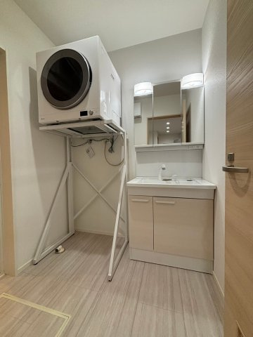 明るい洗面所です