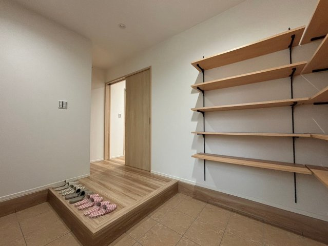 明るい玄関です