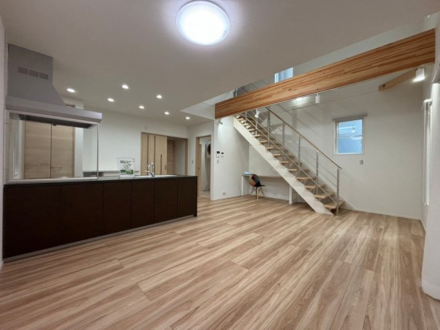 こちらの居間で趣味の時間をお楽しみください