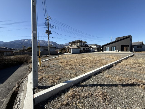 【南アルプス市加賀美　売地の外観】