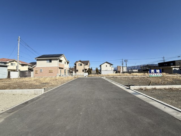 【南アルプス市加賀美　売地の外観】