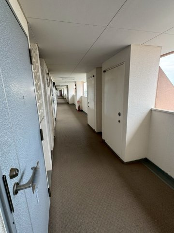 マンション廊下