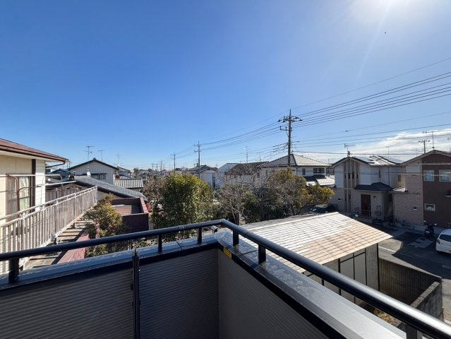 太陽の光が家全体に降り注ぎます！